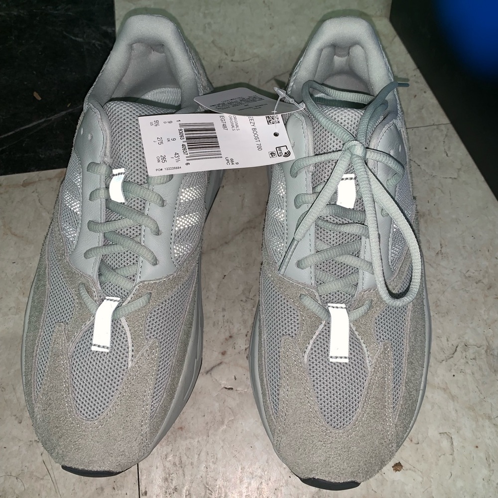 Yeezy 700s